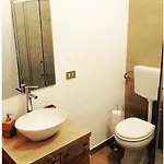 Casa Mia Bed & Breakfast 2*